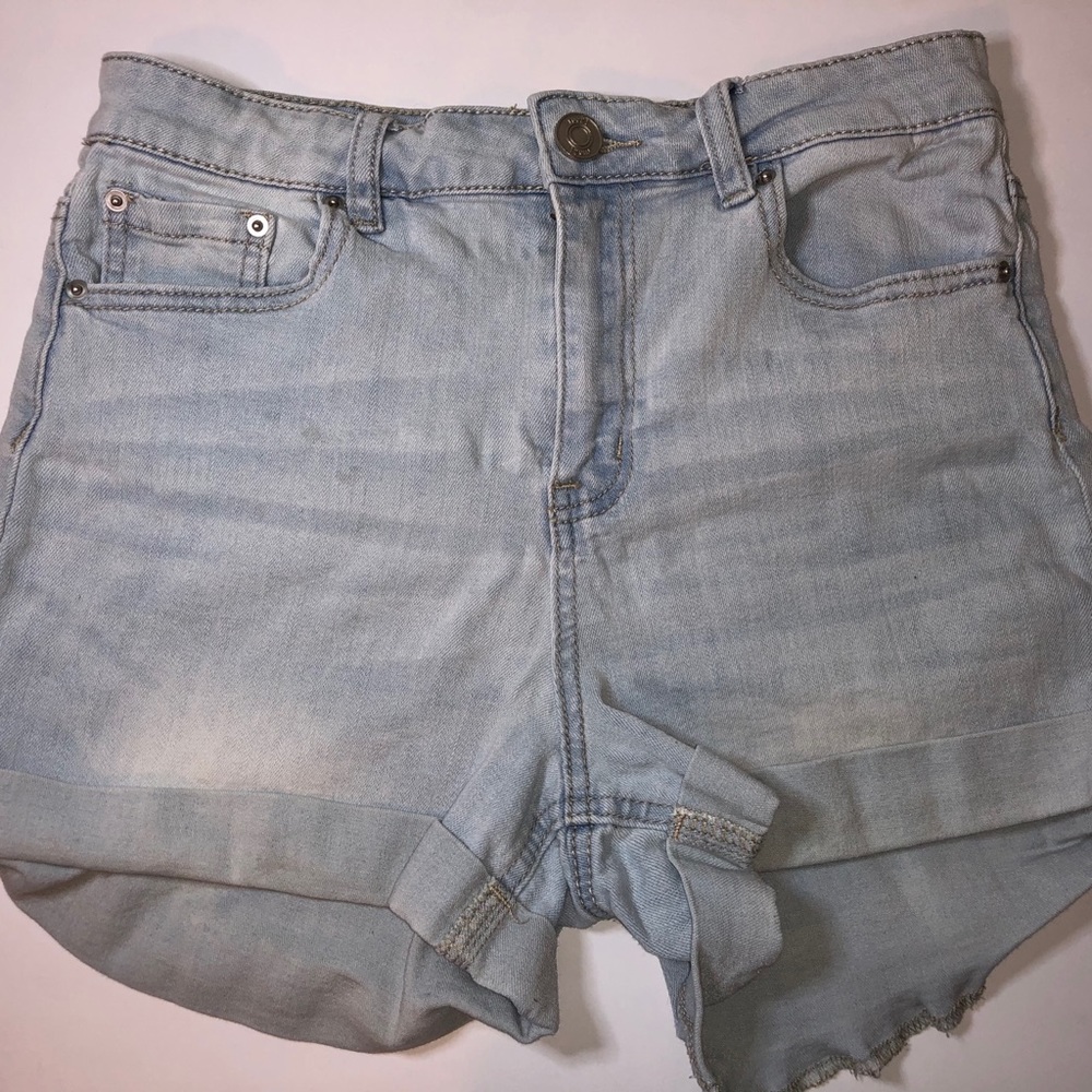 Light wash jean shorts